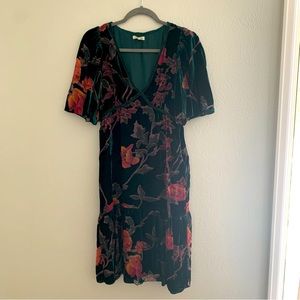 Max Studio Multicolor Burnout Velvet Floral Flutter Sleeve Dress (Size Medium)